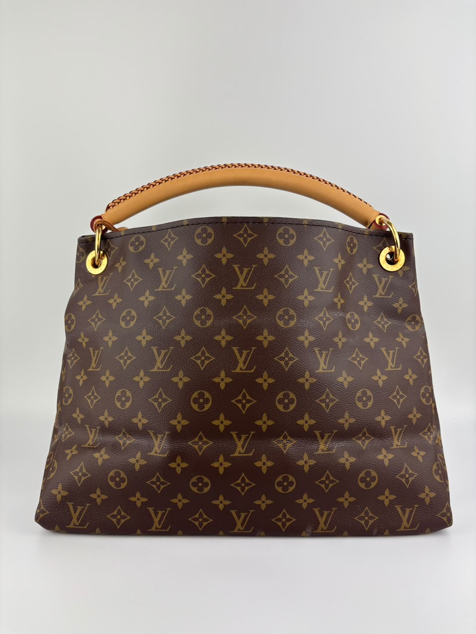 Artsy GM Monogram Canvas