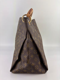 Artsy GM Monogram Canvas