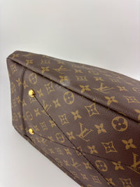 Artsy GM Monogram Canvas