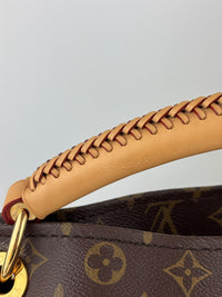 Artsy GM Monogram Canvas