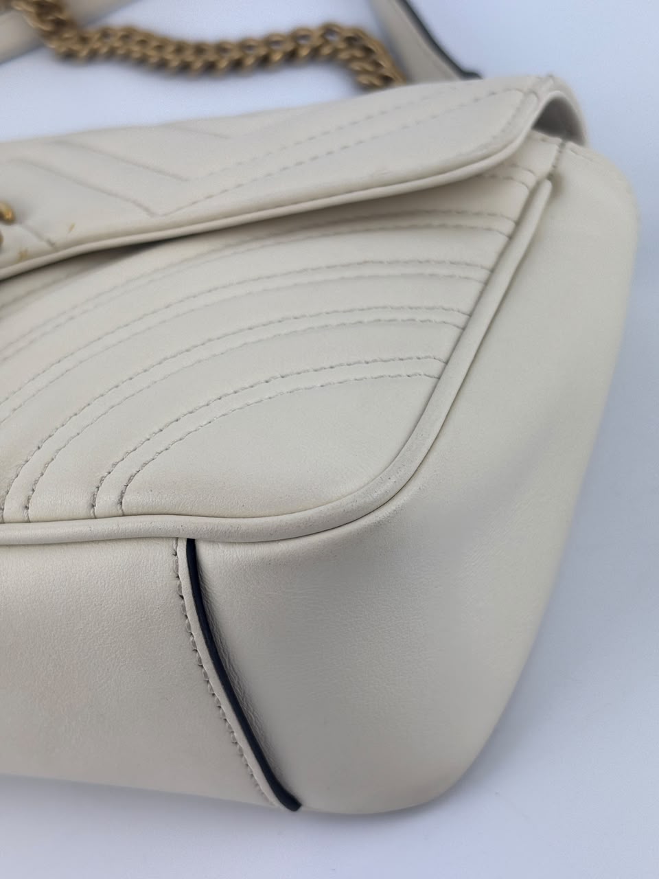 GG Marmont Small Matelassé Shoulder Bag White Quilted Leather