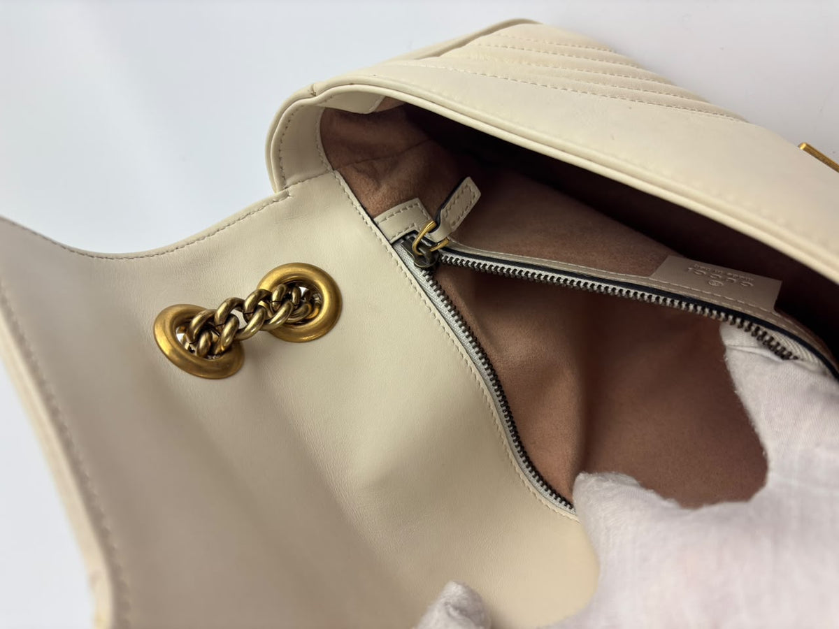 GG Marmont Small Matelassé Shoulder Bag White Quilted Leather
