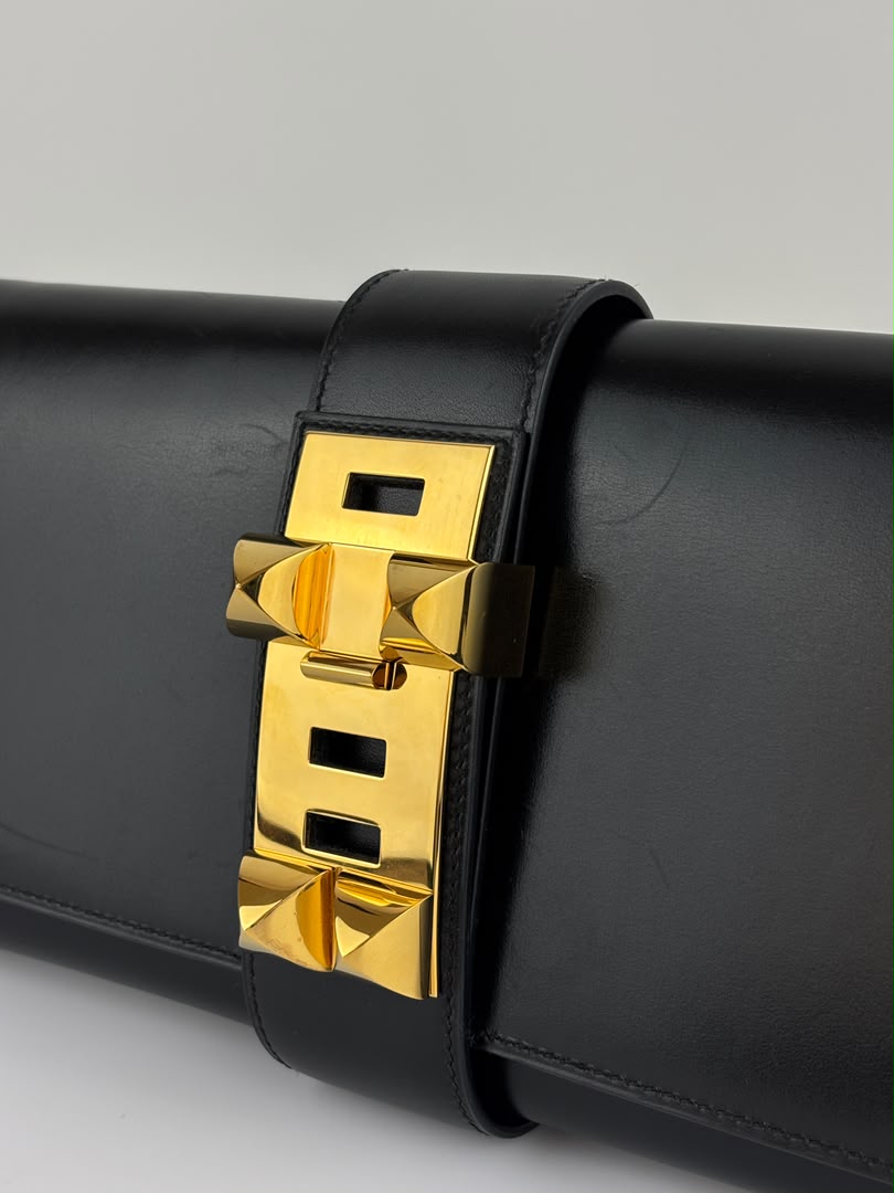 Medor 29 Clutch Black Box Leather GHW
