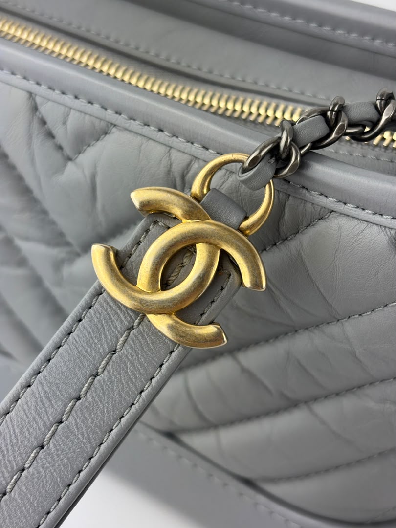 A91810 Small Gabrielle Hobo in Light Grey Quilted Calfskin