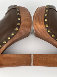 A G27163 Brown Leather Studded Platform Mule Clogs Size 39.5/40 IT