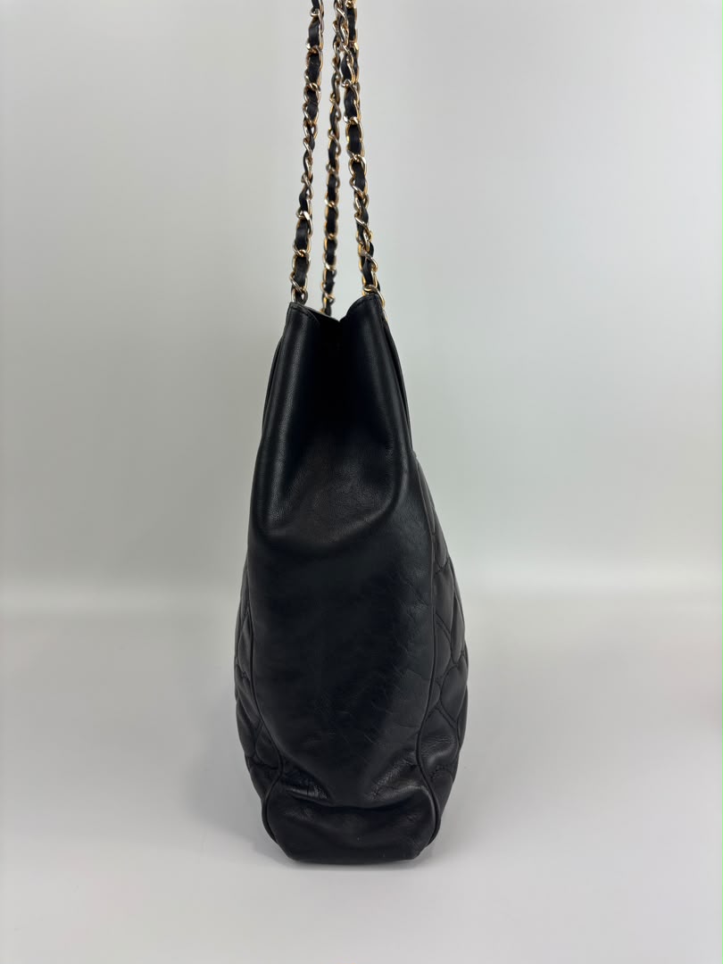 1990s Vintage Black Heart Quilted Lambskin Tote with Gold Chain Straps