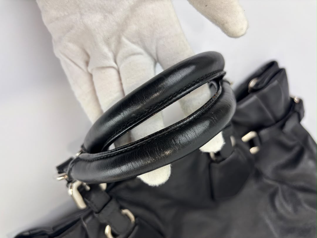 BN1568 Black Soft Calf Leather With Train Station Luggage Tag