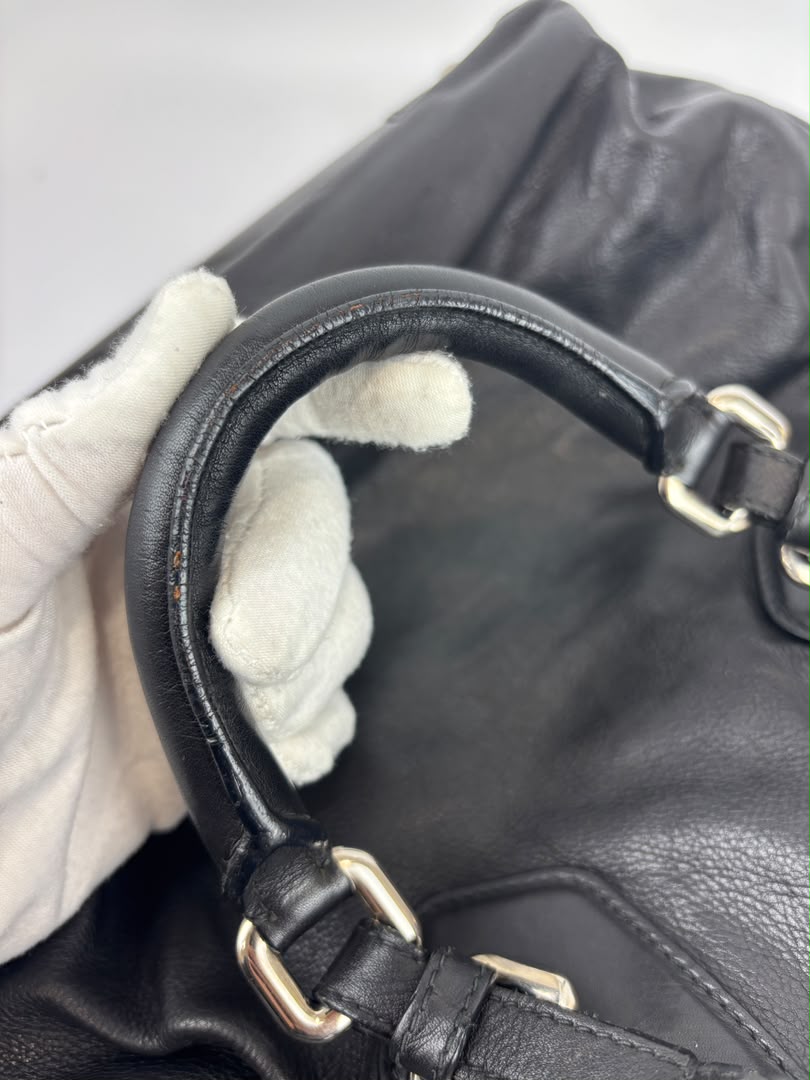 BN1568 Black Soft Calf Leather With Train Station Luggage Tag