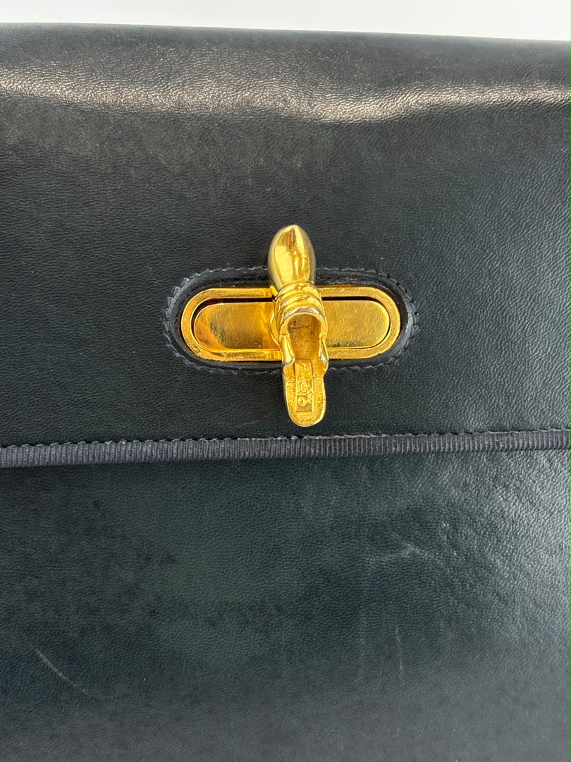 Vintage Dark Green Leather Shoulder Bag with Shoe Clasp