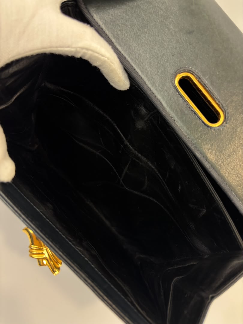 Vintage Dark Green Leather Shoulder Bag with Shoe Clasp