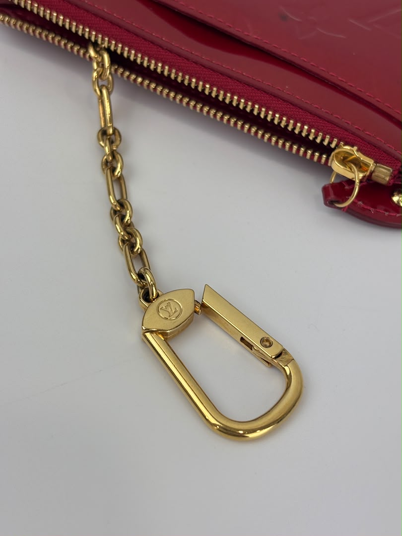 Monogram Vernis Pochette Cles Key & Change Holder in Cherry Red