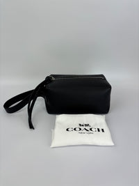 7N0149 Lui Toiletry Bag in Black