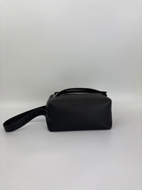 7N0149 Lui Toiletry Bag in Black