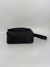 7N0149 Lui Toiletry Bag in Black