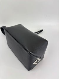 7N0149 Lui Toiletry Bag in Black