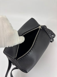 7N0149 Lui Toiletry Bag in Black