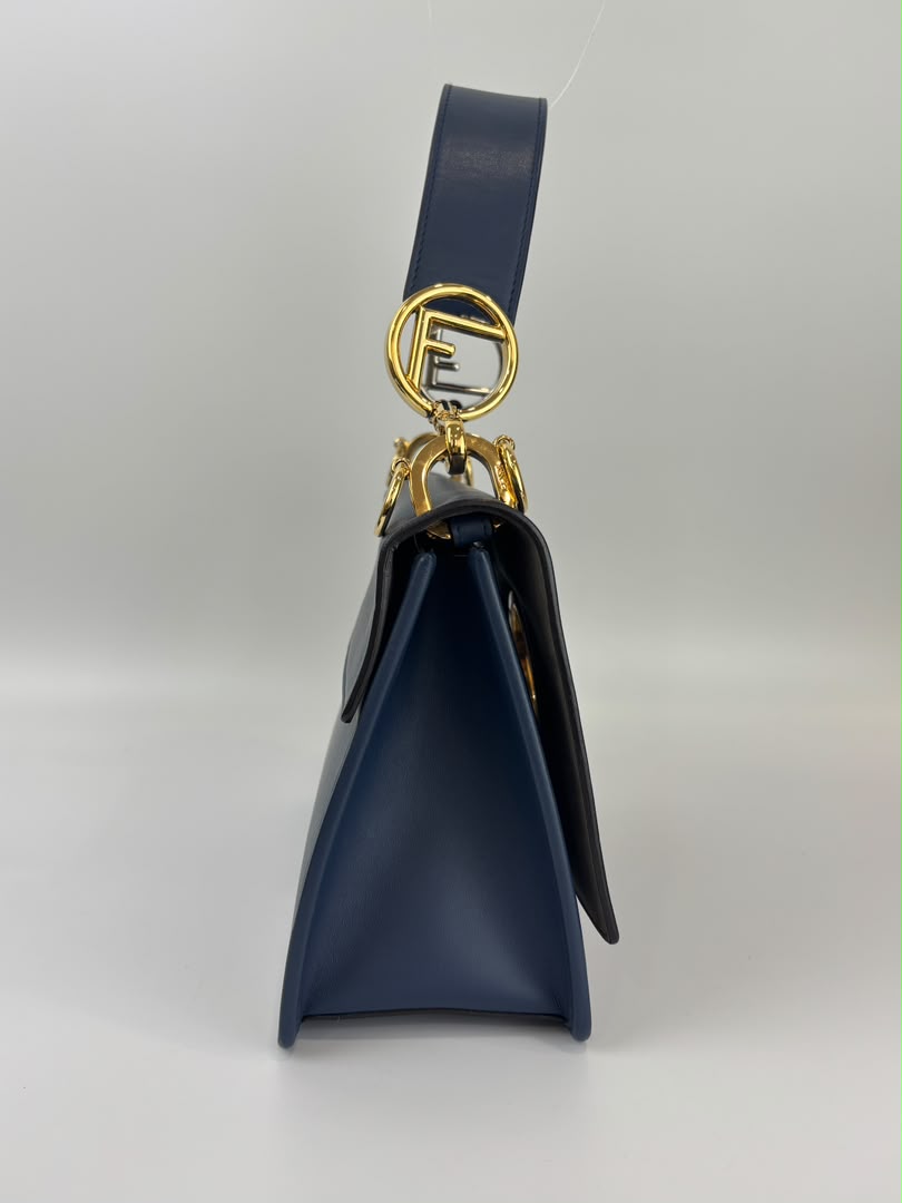 8BT284 Kan I Shoulder Bag in Blue