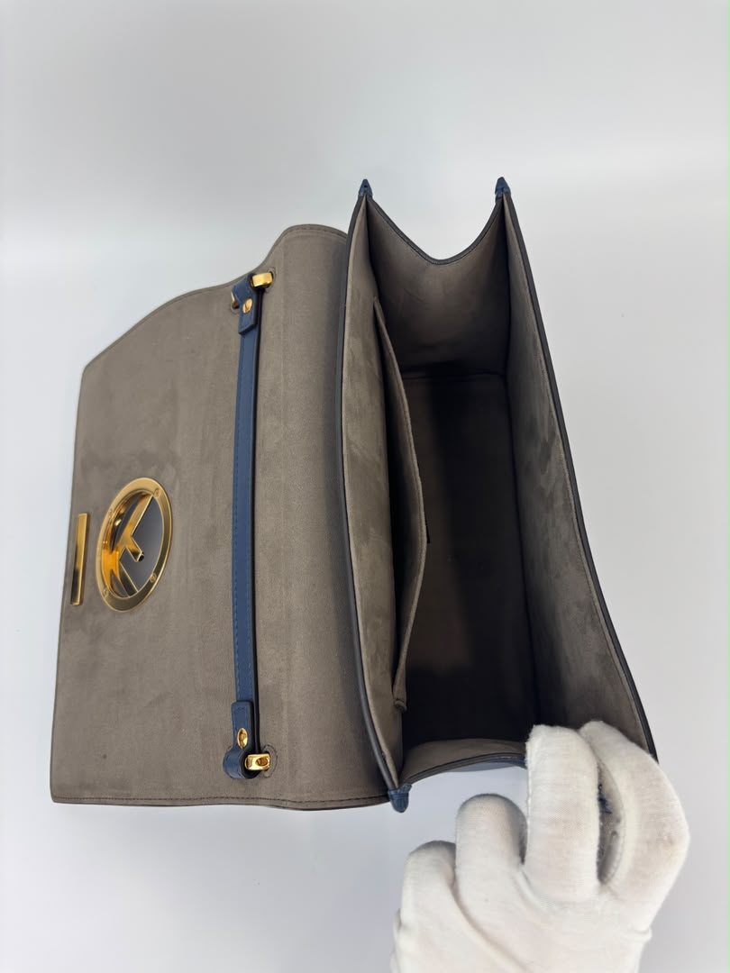 8BT284 Kan I Shoulder Bag in Blue