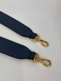 8BT284 Kan I Shoulder Bag in Blue