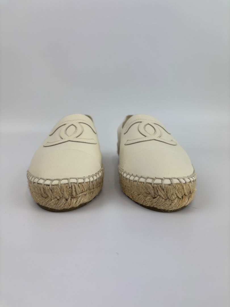 Espadrilles in White Lambskin Size 39