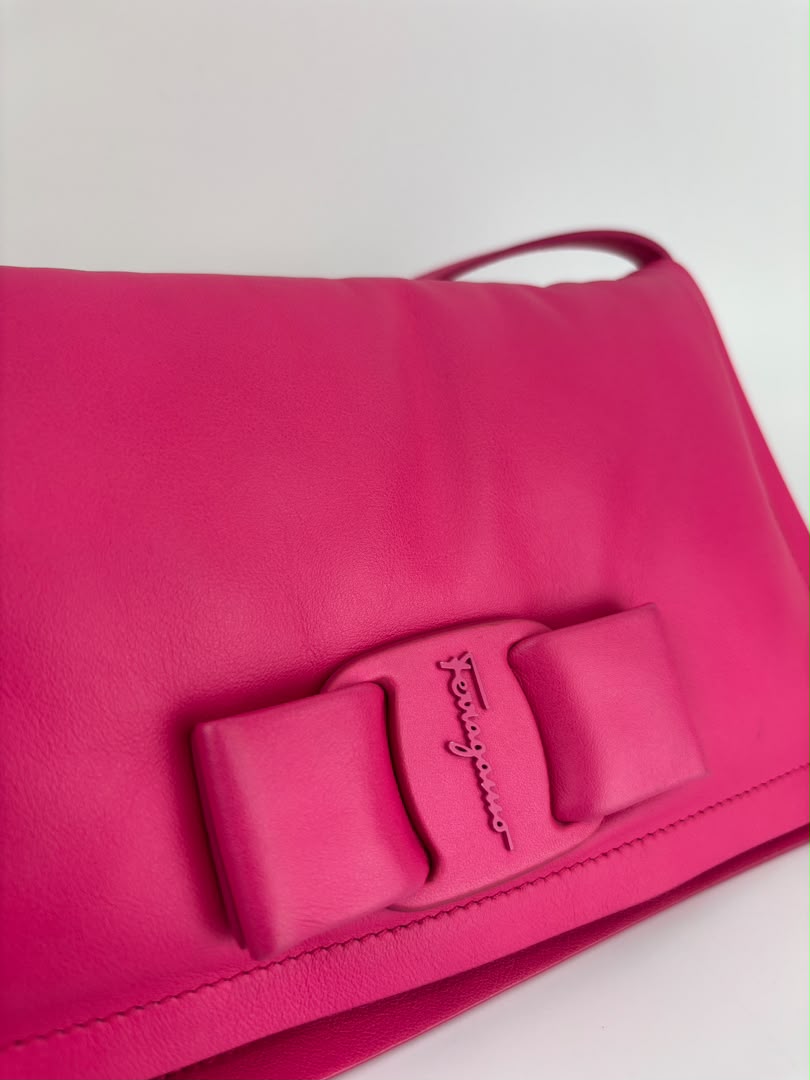 Calfskin Mini Viva Bow Shoulder Bag in Pink