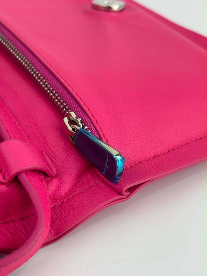Calfskin Mini Viva Bow Shoulder Bag in Pink
