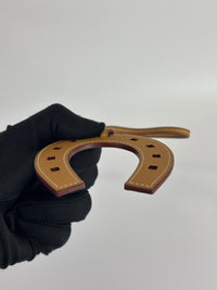 Paddock Fer à Cheval Horseshoe Charm Swift Leather