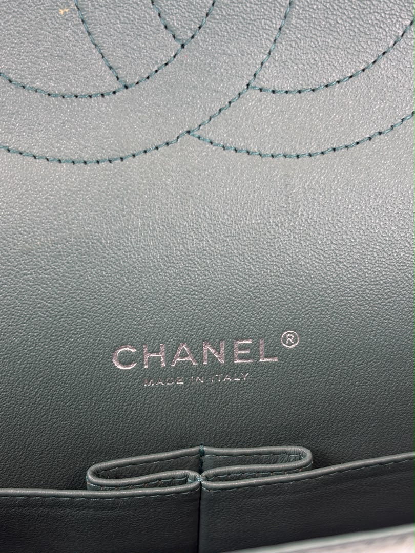 Maxi Jumbo Suede Caviar Teal SHW