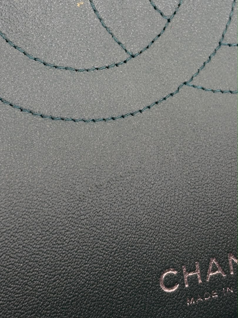 Maxi Jumbo Suede Caviar Teal SHW