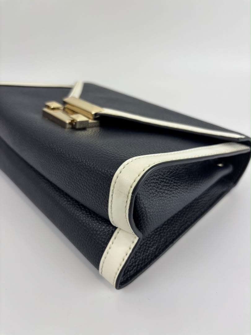 Whitney Large Leather Convertible Shoulder Bag GHW