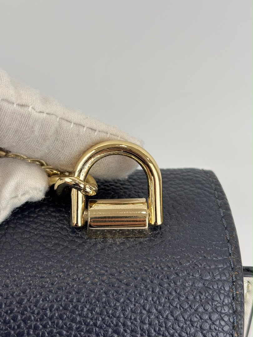 Whitney Large Leather Convertible Shoulder Bag GHW