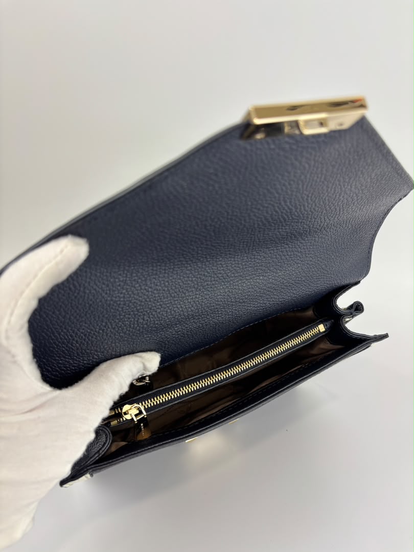 Whitney Large Leather Convertible Shoulder Bag GHW