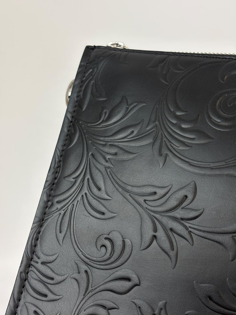 Barocco Black Calf Leather Clutch