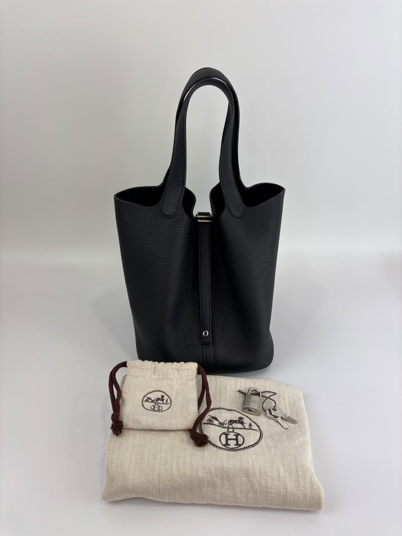 Picotin 22 Black Taurillon Clémence PHW