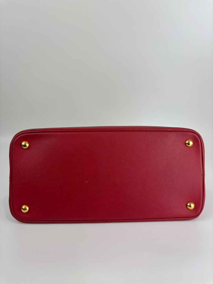 BN2558 Fuoco Saffiano Lux Promenade Bag