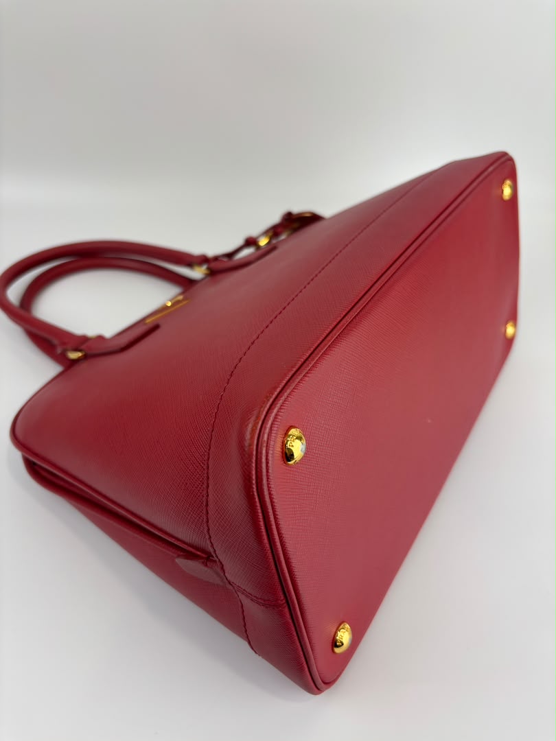 BN2558 Fuoco Saffiano Lux Promenade Bag