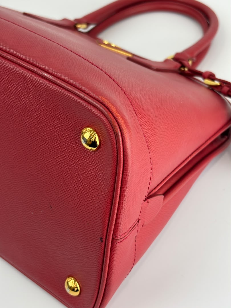 BN2558 Fuoco Saffiano Lux Promenade Bag