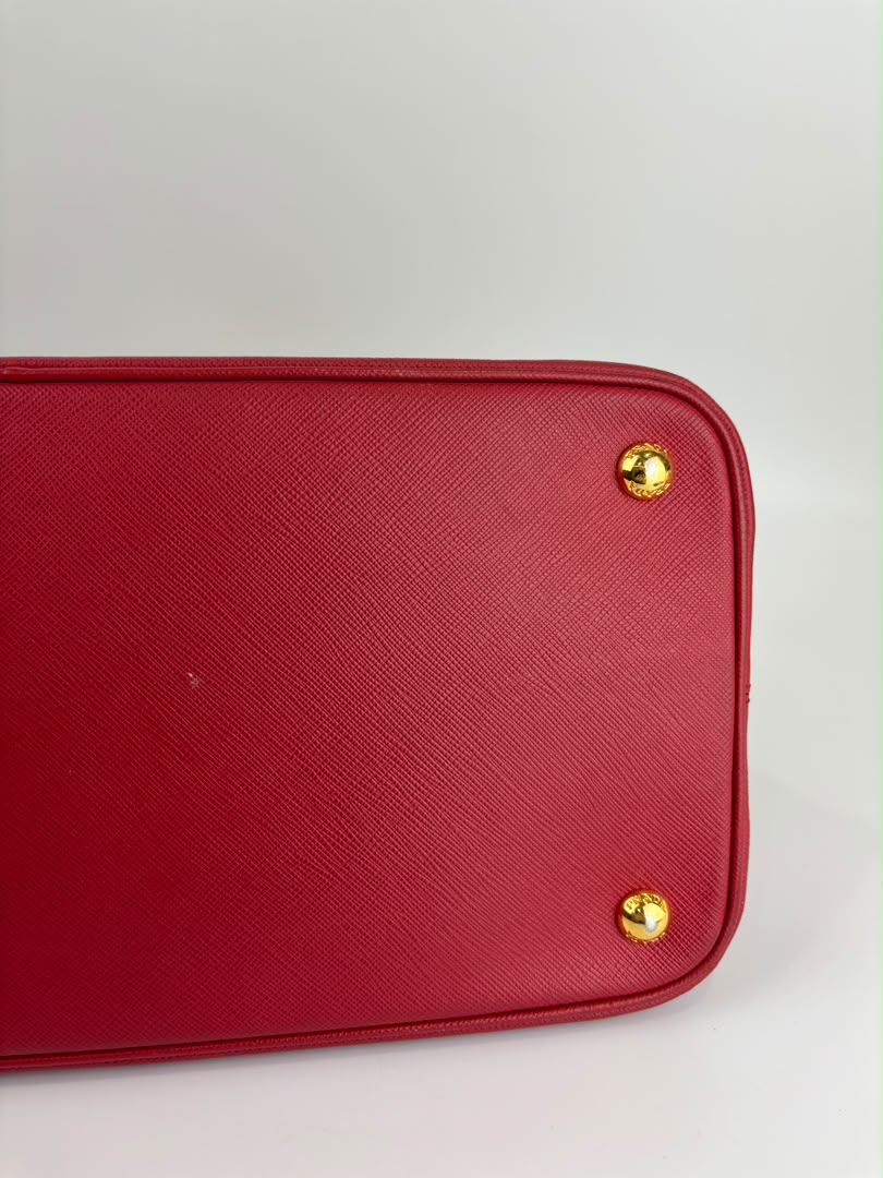 BN2558 Fuoco Saffiano Lux Promenade Bag