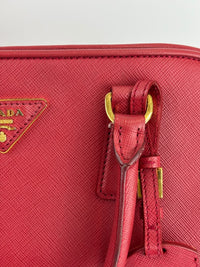 BN2558 Fuoco Saffiano Lux Promenade Bag