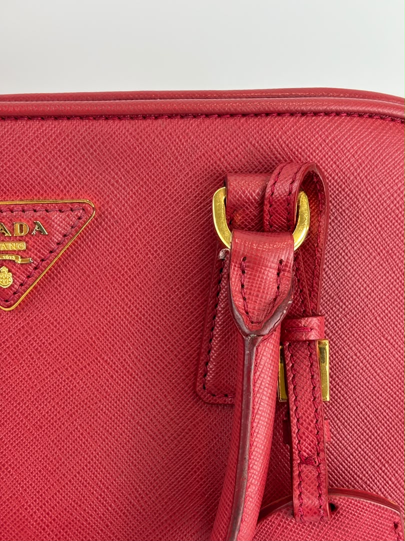 BN2558 Fuoco Saffiano Lux Promenade Bag