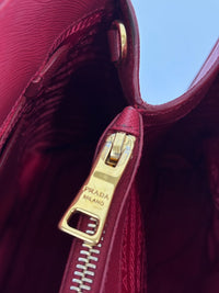 BN2558 Fuoco Saffiano Lux Promenade Bag