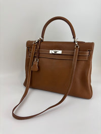 Kelly 35 Retourne Chèvre Mysore Gold PHW