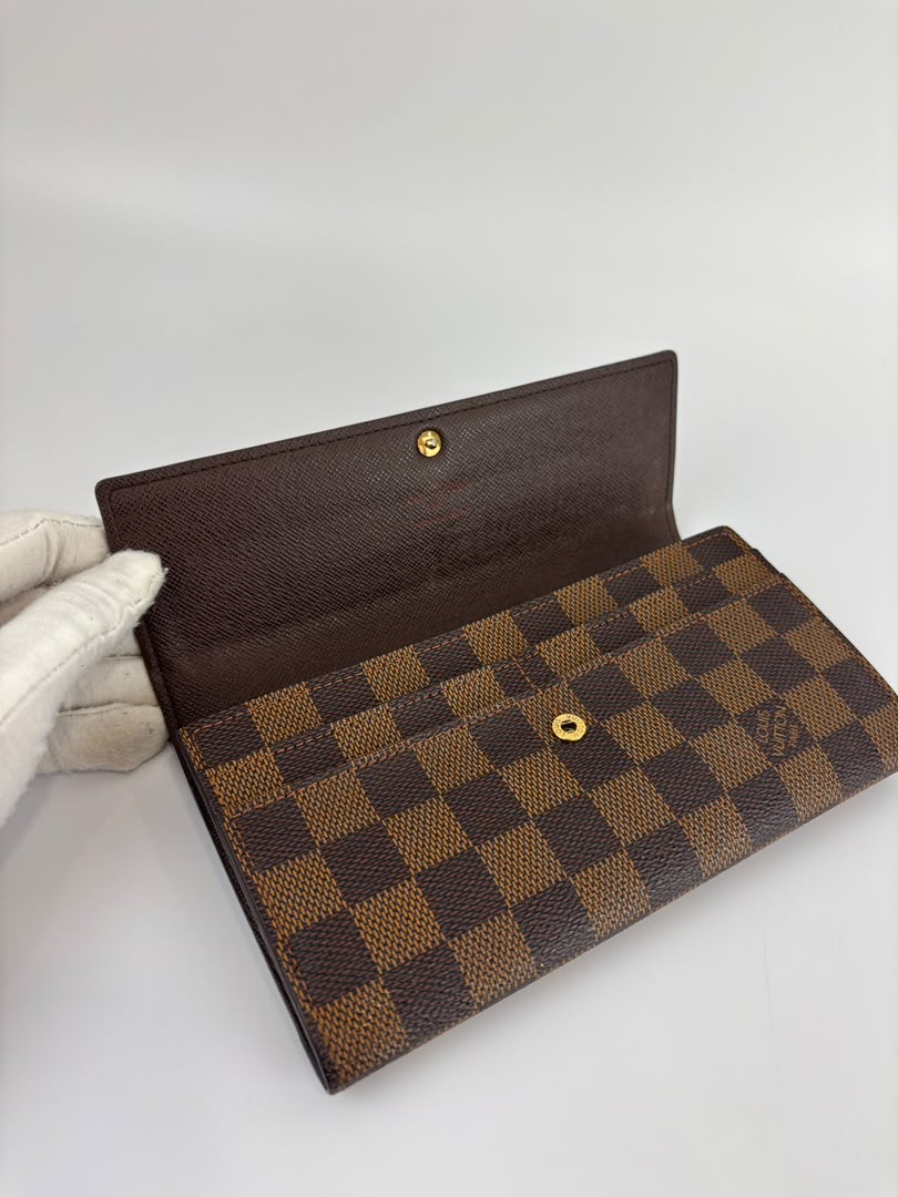 Sarah Wallet in Damier Ebene