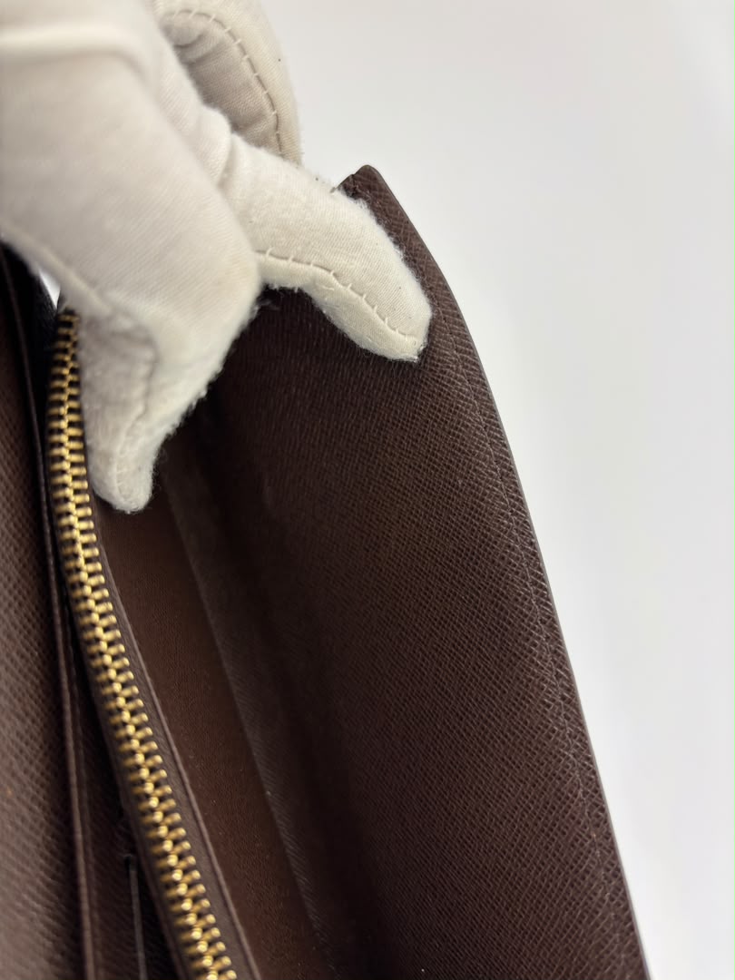 Sarah Wallet in Damier Ebene