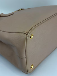 BN2274 Saffiano Lux Galleria Double Zip Tote in Cammeo GHW
