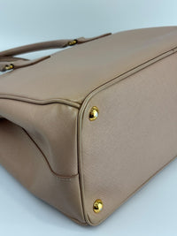BN2274 Saffiano Lux Galleria Double Zip Tote in Cammeo GHW