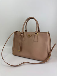 BN2274 Saffiano Lux Galleria Double Zip Tote in Cammeo GHW