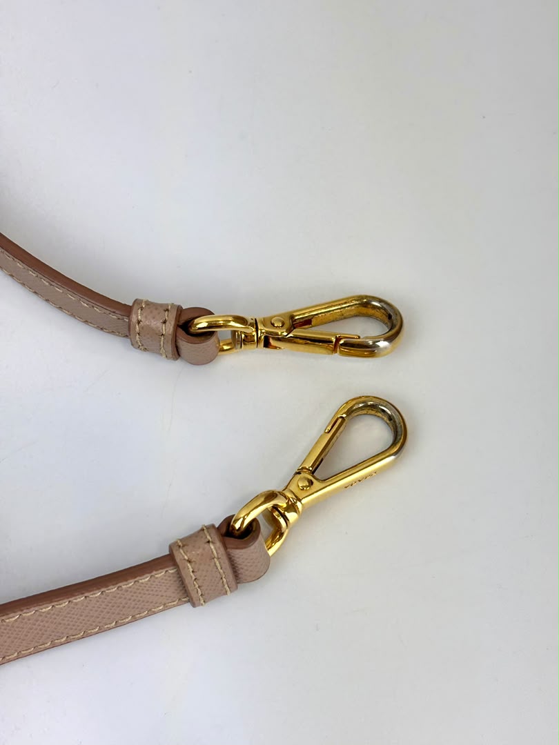 BN2274 Saffiano Lux Galleria Double Zip Tote in Cammeo GHW