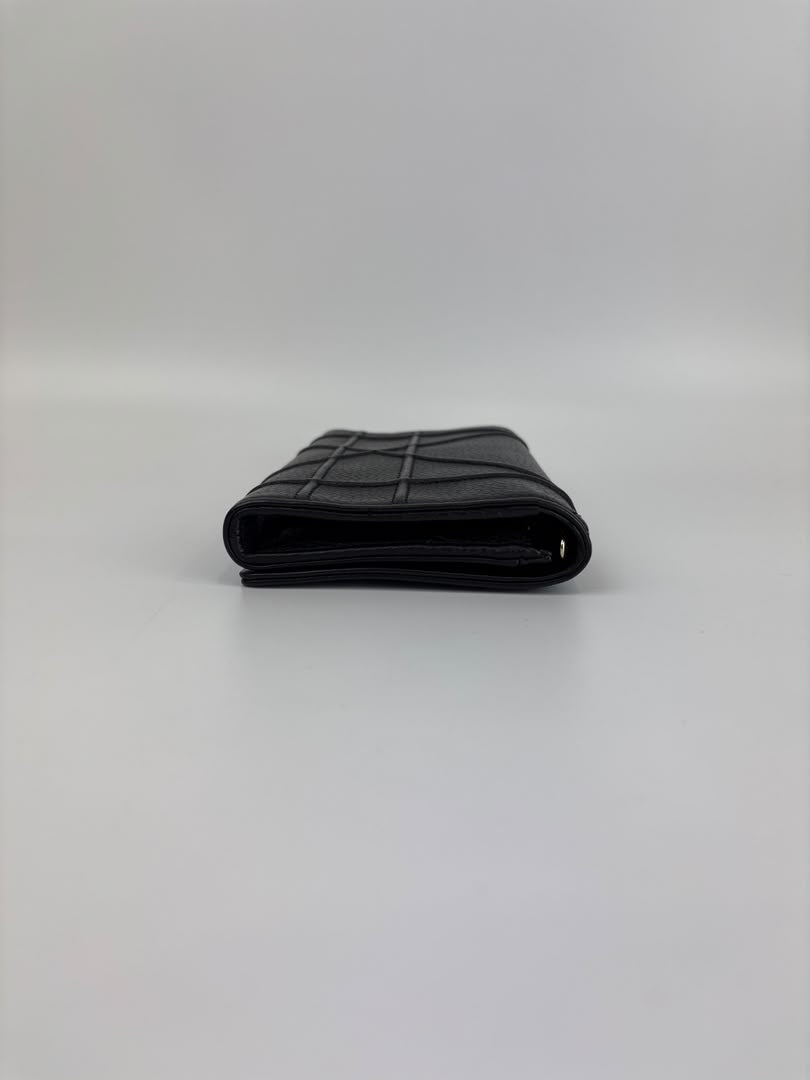 Diorama Croisiere Wallet on Chain Clutch in Black Grained Calfskin