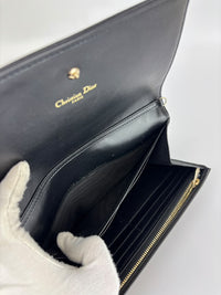 Diorama Croisiere Wallet on Chain Clutch in Black Grained Calfskin